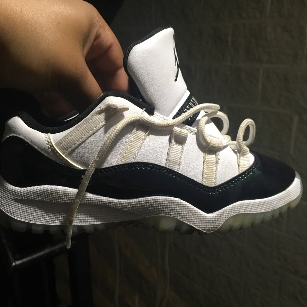 Kids Jordan’s size 1